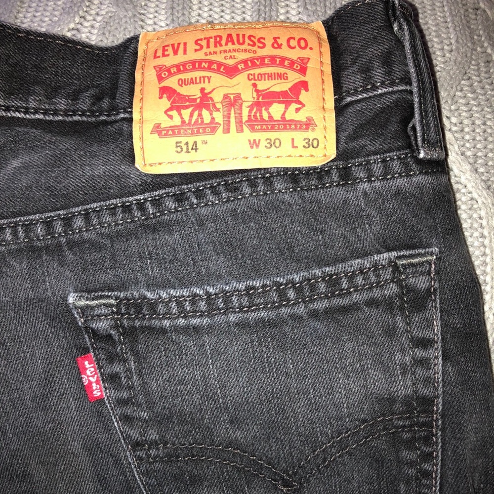 VINTAGE black levi mom jeans